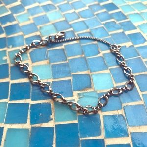 Medium Twist Bracelet